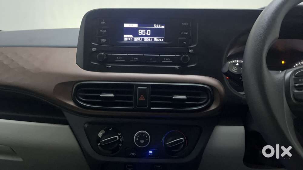 Hyundai Aura 1.2 S Petrol Amt, 2020, Petrol