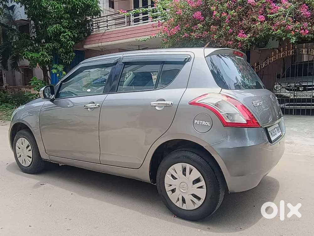 Maruti Suzuki Swift Vxi 2016