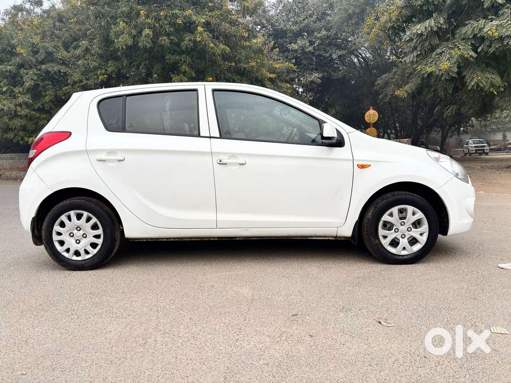 Hyundai I20 Magna 1.2 Vtvt, 2011, Petrol