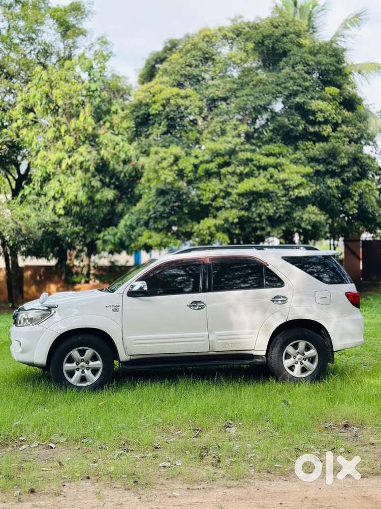 Toyota Fortuner 3.0 4x4 Manual, 2010, Diesel