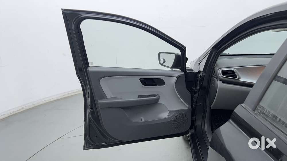 Tata Altroz 1.2 Xt, 2020, Petrol