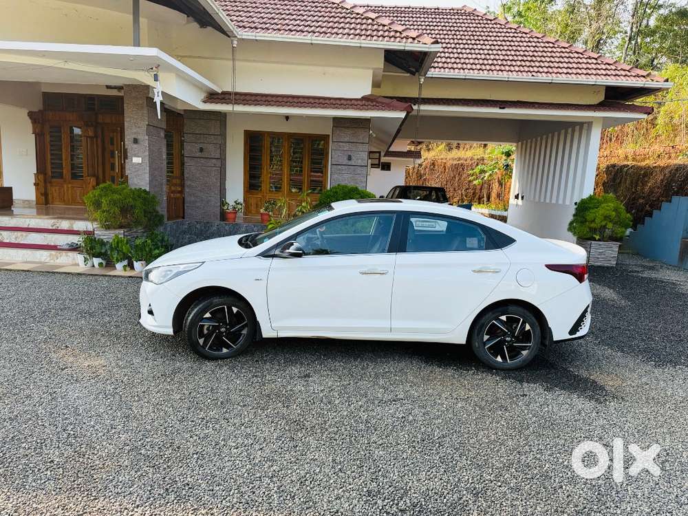 Hyundai Verna Turbo Dct (top Model)