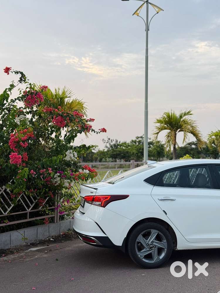 2022 Hyundai Verna Petrol Manual