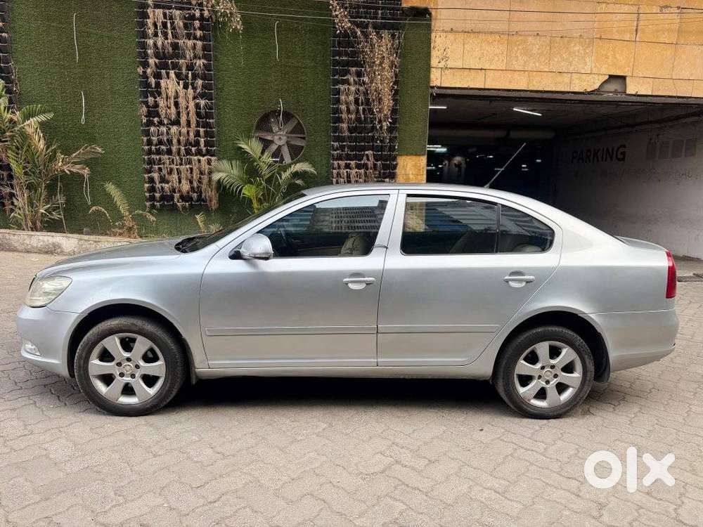 Skoda Laura Ambition 2.0 Tdi Cr Mt, 2011, Diesel