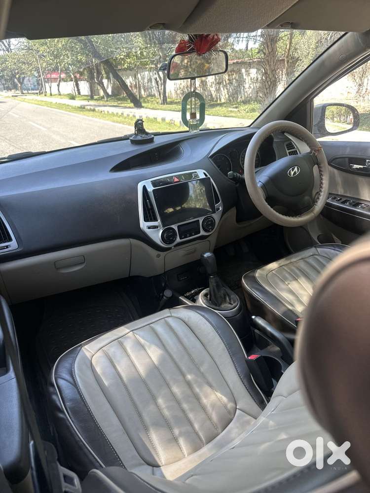 Hyundai I20 Sportz 1.2 Bs-iv, 2013, Diesel