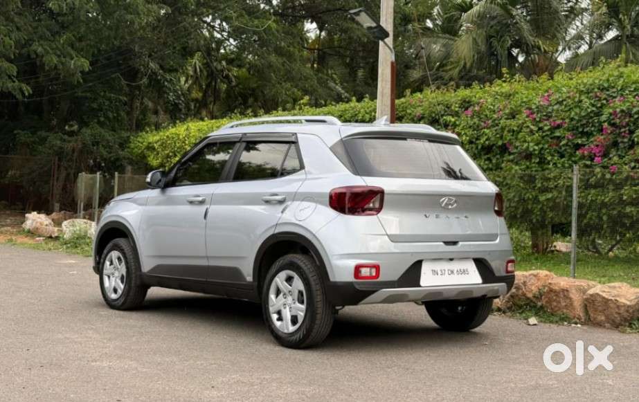 Hyundai Venue, 2021, Petrol