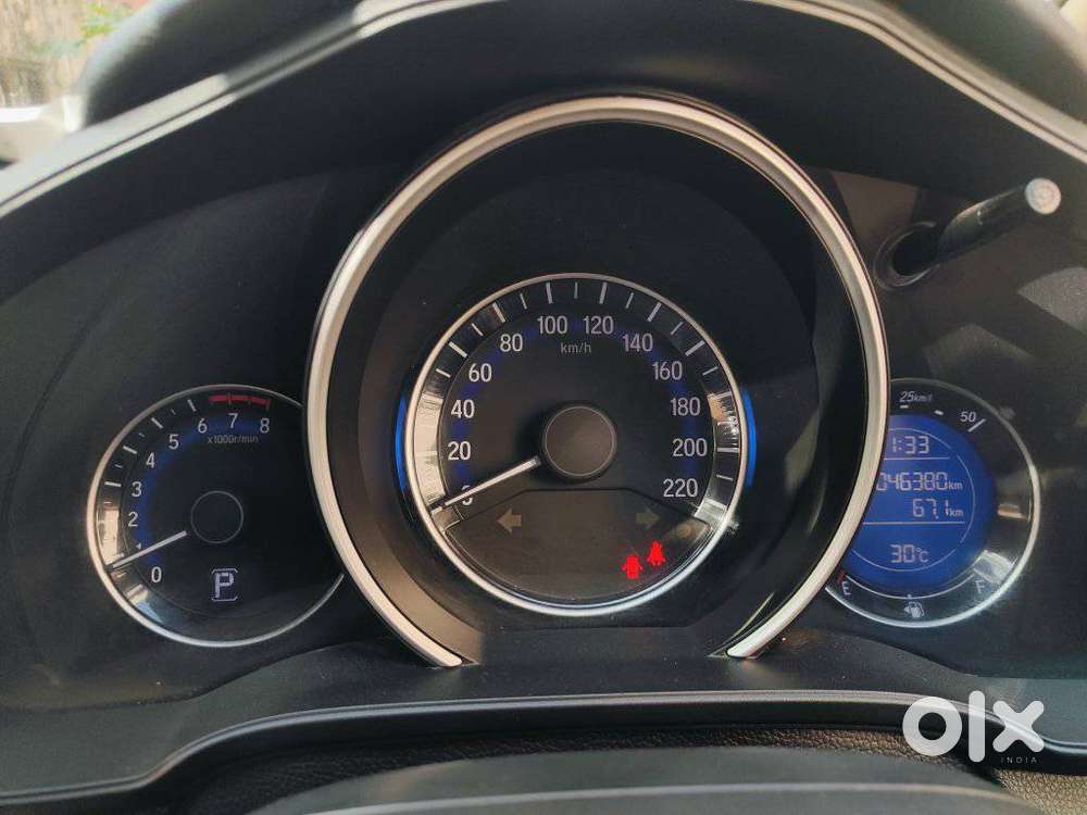 Honda Jazz V Automatic, 2016, Petrol