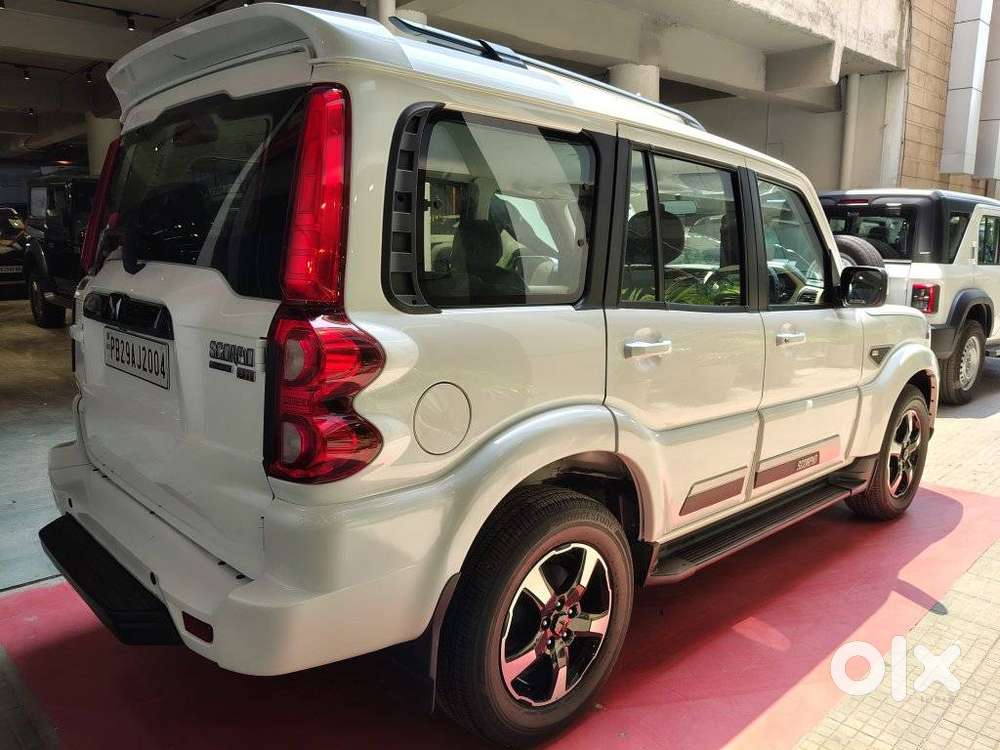 Mahindra Scorpio Classic 2.2 S 11 Mt 7 Cc, 2025, Diesel