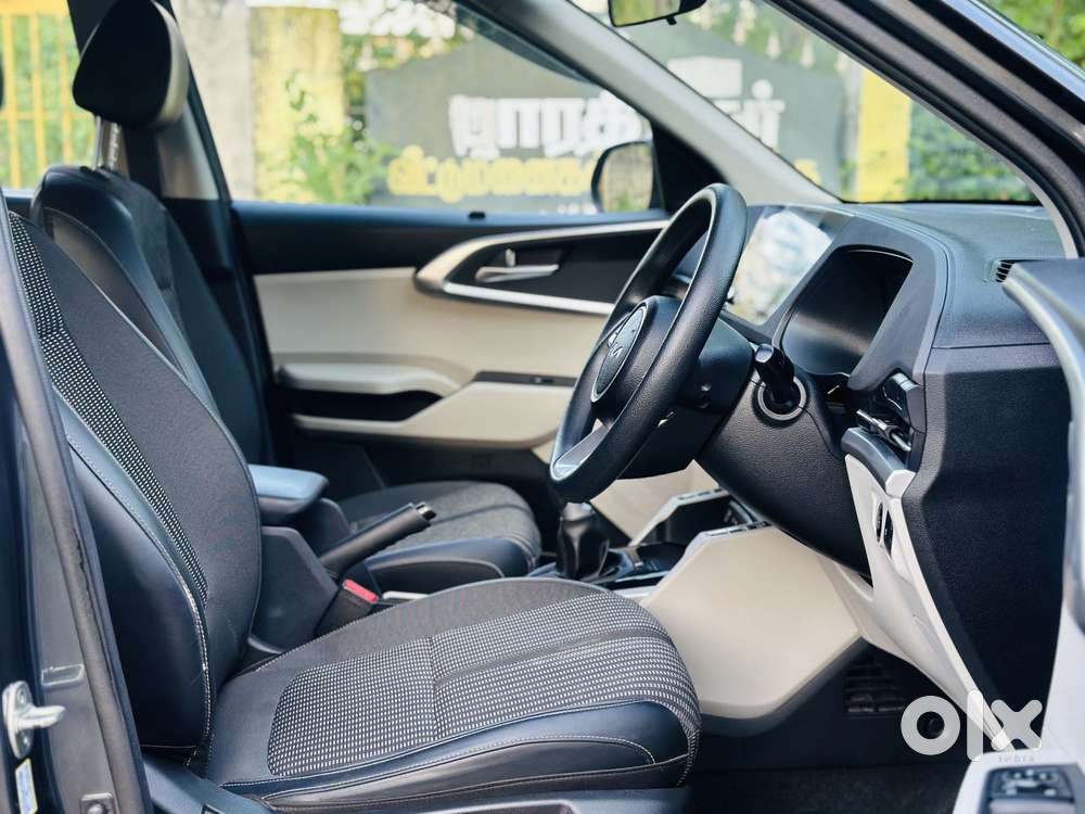 Kia Carens 1.4 Prestige Plus Turbo 7 Str, 2023, Petrol
