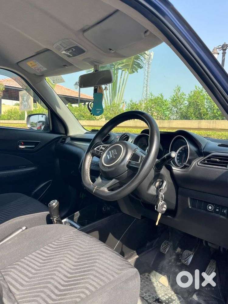 Maruti Suzuki Swift Vxi + Manual, 2018, Cng & Hybrids