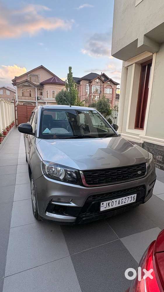 Brezza Diesel Ldi (o)  22kmpl Mileage  Touchscreen & Reverse Camera