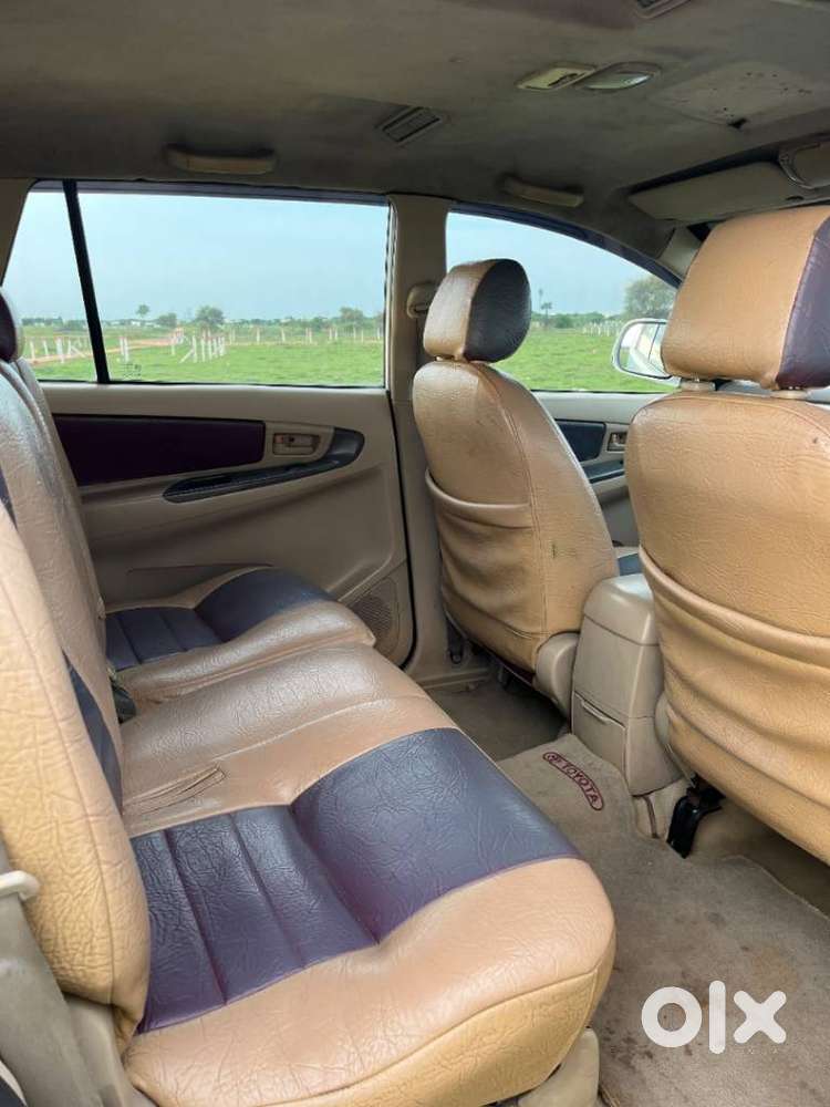 Toyota Innova 2.5 Gx (diesel) 8 Seater Bs Iv, 2009, Diesel