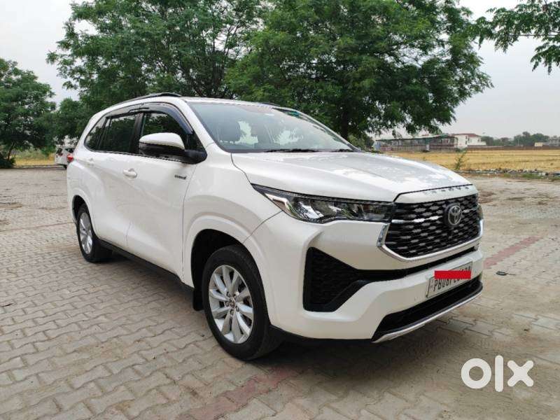 Toyota Innova Hycross 2.0 Vx (o) Hybrid 8 Str, 2023, Diesel