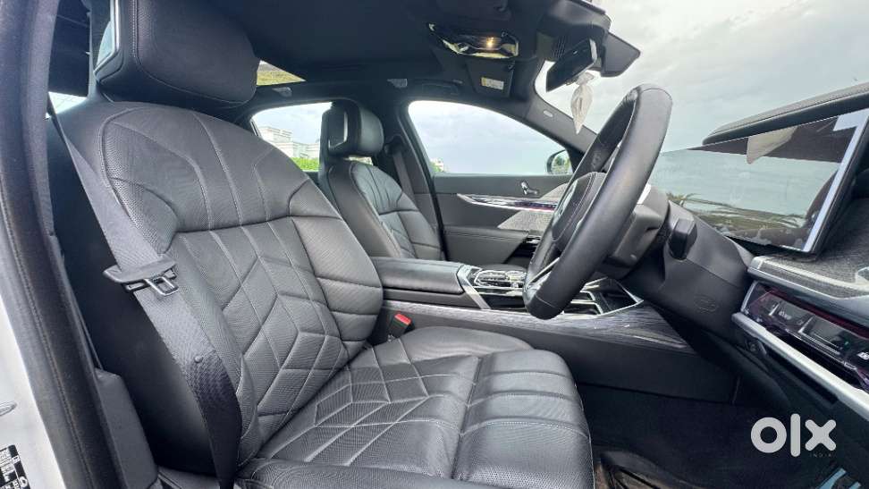 Bmw I7 Xdrive60, 2024, Electric