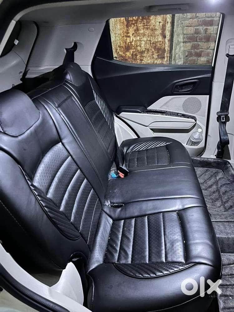 Mahindra Xuv 300 Diesel 1st Owner Sunroof Highway 30avg 150k Km Driven
