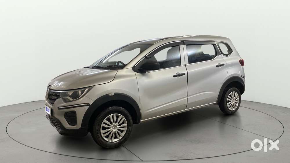 Renault Triber 1.0 Rxe, 2023, Petrol