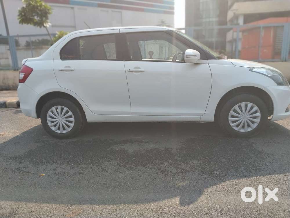Maruti Suzuki Swift Dzire 1.2 Vxi Bsiv, 2015, Petrol