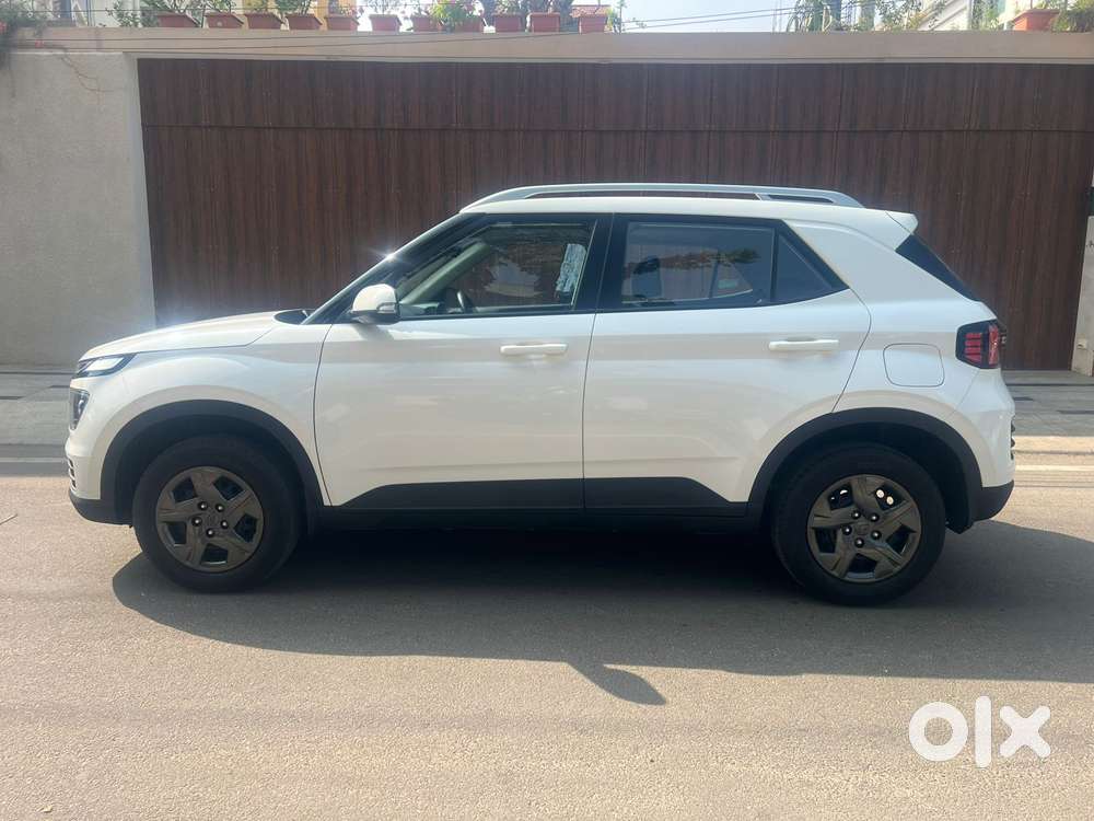 Hyundai Venue Sx, 2023, Petrol