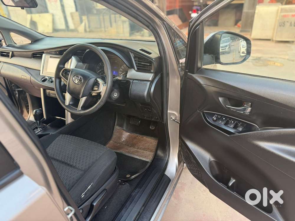 Toyota Innova Crysta 2.8 Gx At, 2017, Diesel