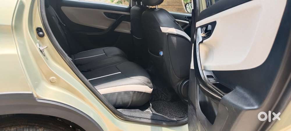 Tata Nexon Xz Plus (hs), 2025, Petrol