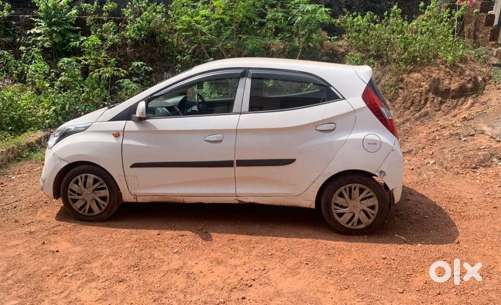 Hyundai Eon 2014 Petrol White