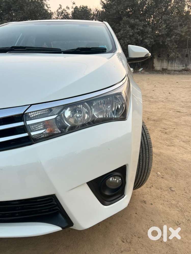 Toyota Corolla Altis 2015 Petrol G Automatic  Well Maintained