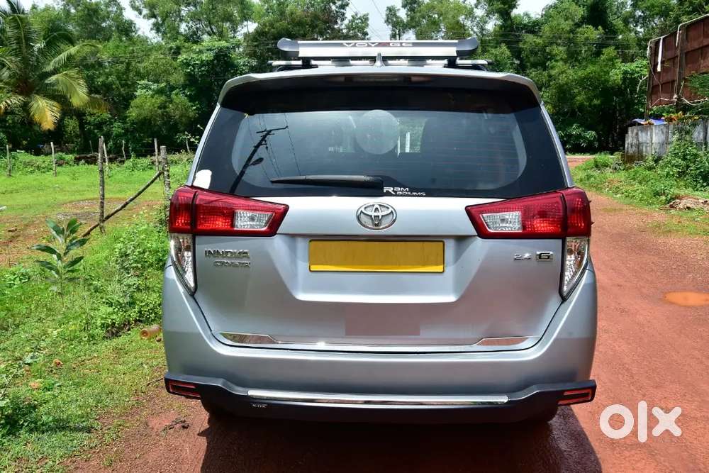 Toyota Innova Crysta 2019