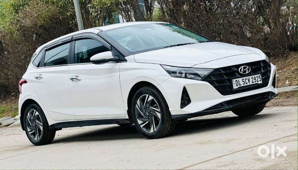 Hyundai I20 Asta (o) 1.2 Mt Dual Tone, 2023, Petrol