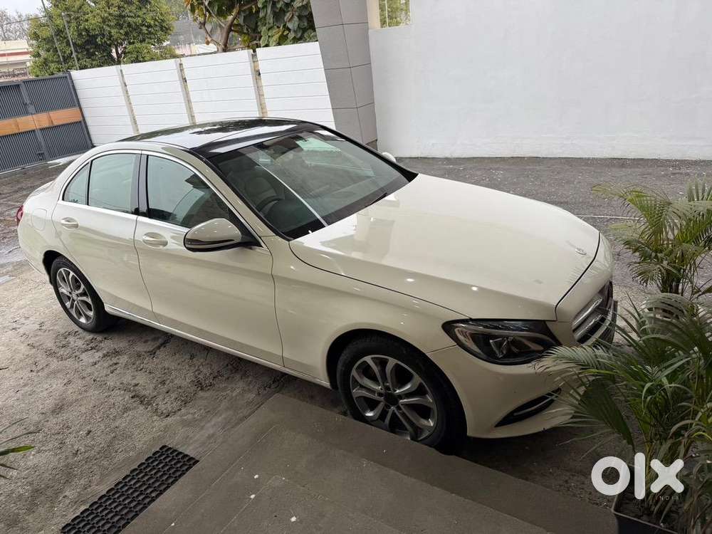 Mercedes-benz C-class 2015 Diesel 106000 Km Driven