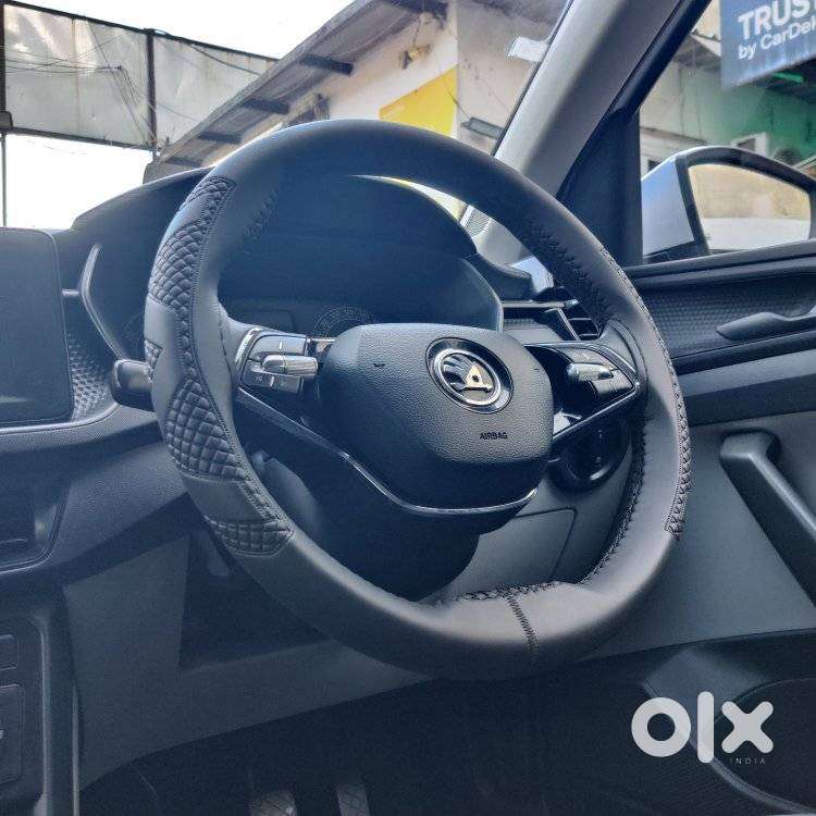 Skoda Kushaq 1.0 Tsi Active, 2022, Petrol