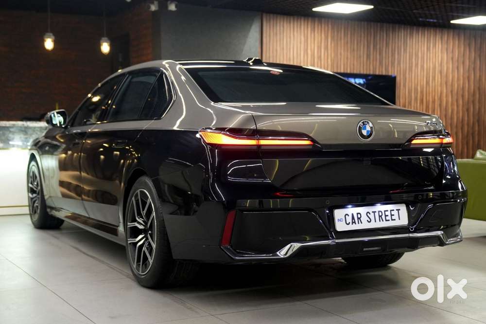 Bmw 7 Series 740i M Sport Petrol Automatic, 2023, Petrol