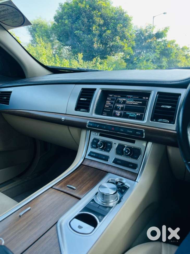 Jaguar Xf 2.0 Diesel Portfolio, 2018, Petrol