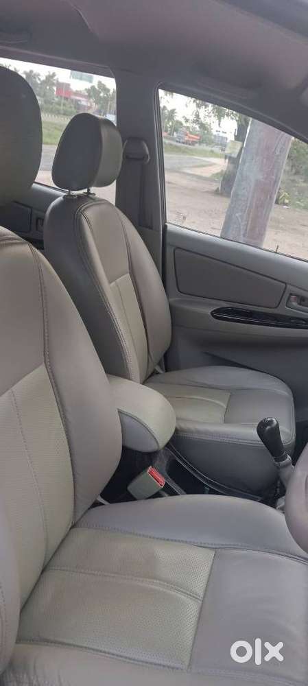 Toyota Innova, 2014