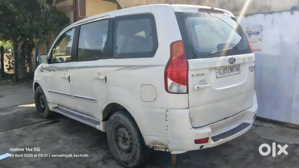 Samakhiyali Ma Mahindra Xylo Well Maintained