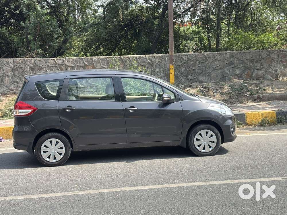 Maruti Suzuki Ertiga 1.4 Vxi Cng Anniversary Edition, 2016, Cng & Hy..