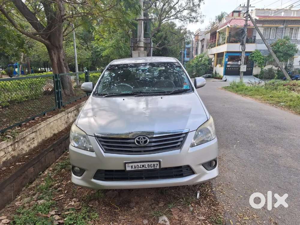 Toyota Innova 2013 Diesel 130000 Km Driven