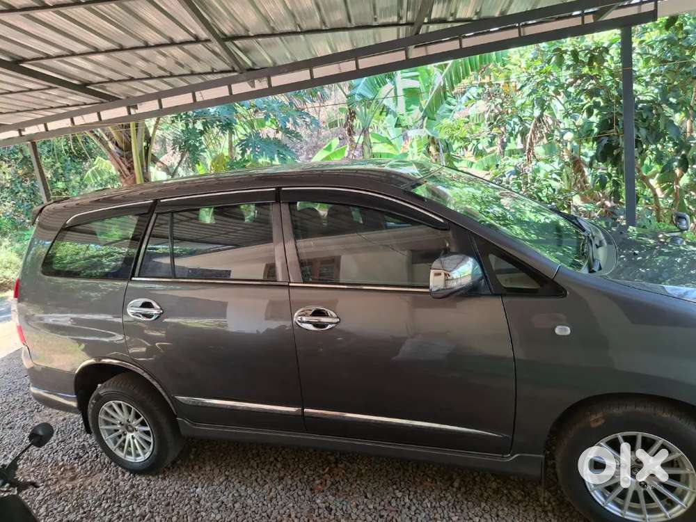 Toyota Innova Diesel 7 2013