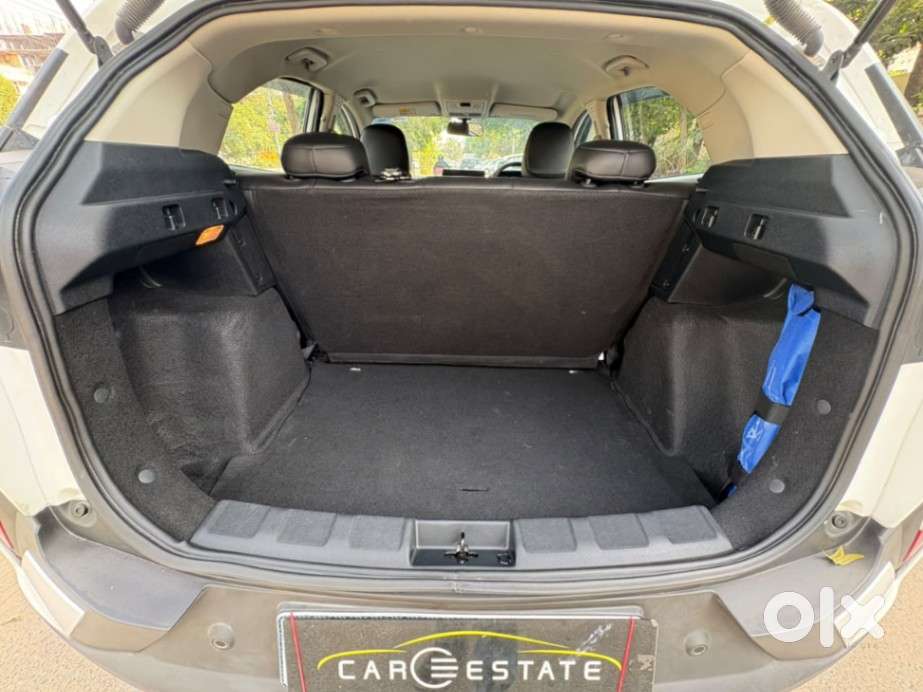 Tata Nexon Creative 1.2 Revotron Petrol 6 Mt, 2025, Petrol