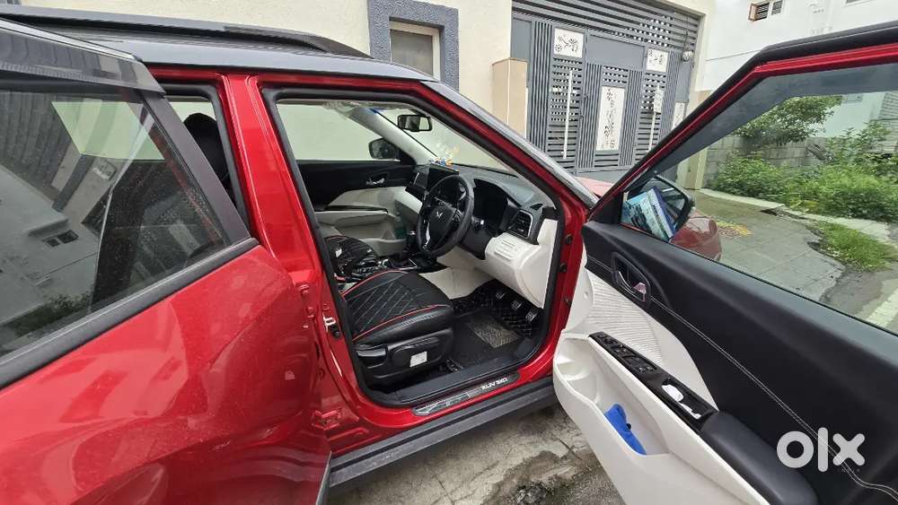 Mahindra Xuv 3xo Petrol 2025