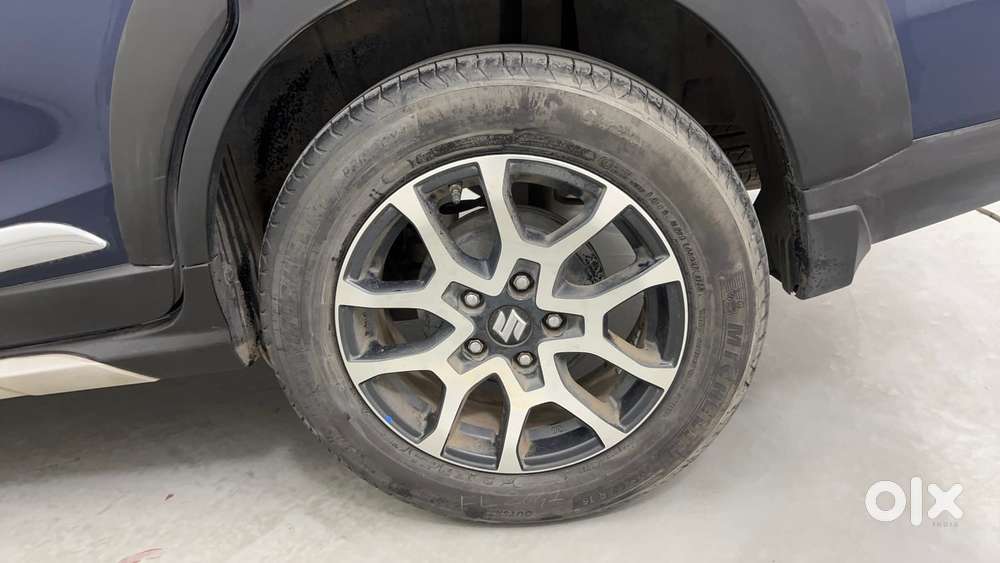 Maruti Suzuki Xl6 1.5 Alpha Plus At, 2022, Petrol