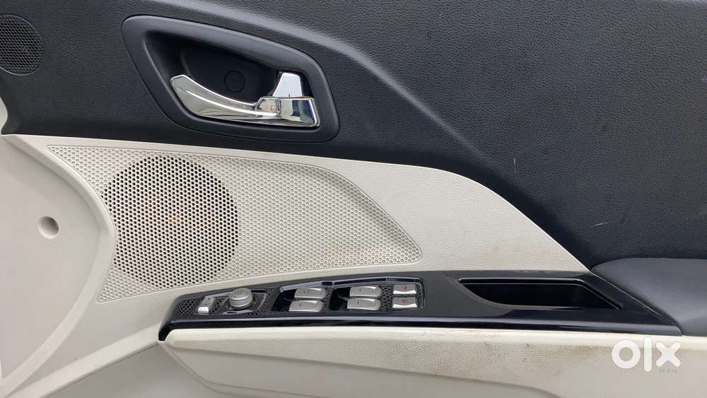 Mahindra Xuv300 W8 Option Diesel, 2022, Diesel