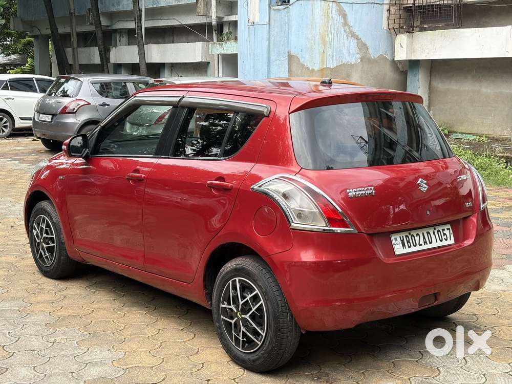 Maruti Suzuki Swift Vxi + Manual, 2013, Petrol