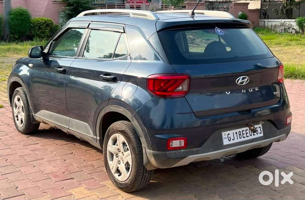 Hyundai Venue S Turbo Dct, 2019, Petrol