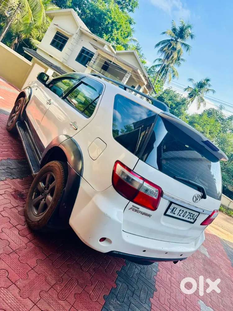 Toyota Fortuner Diesel 2011 Manual
