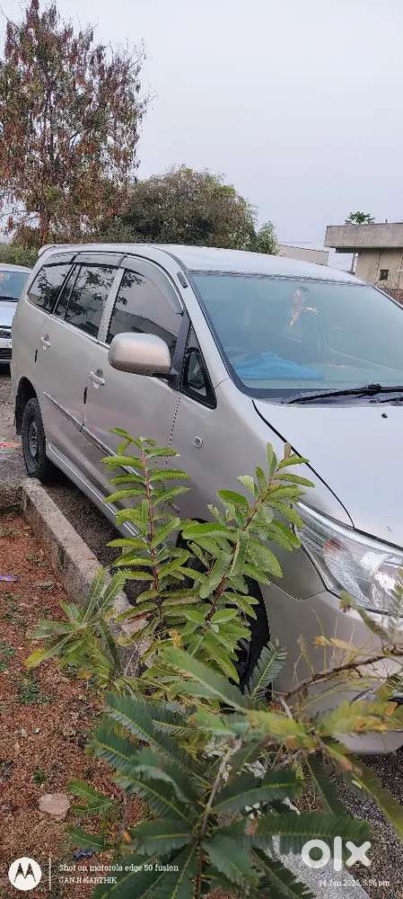 2012model 2.5g 8seater