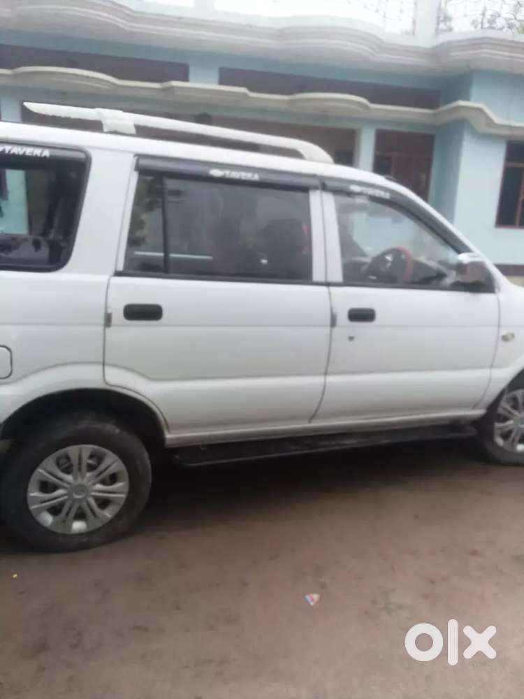 Chevrolet Tavera Neo 2015