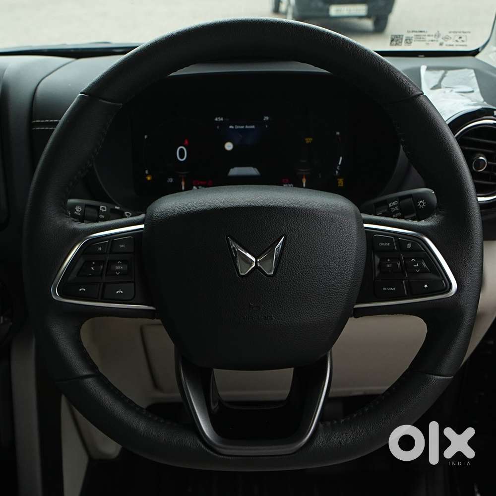 Mahindra Thar Roxx Ax7l Rwd Diesel, 2025, Diesel