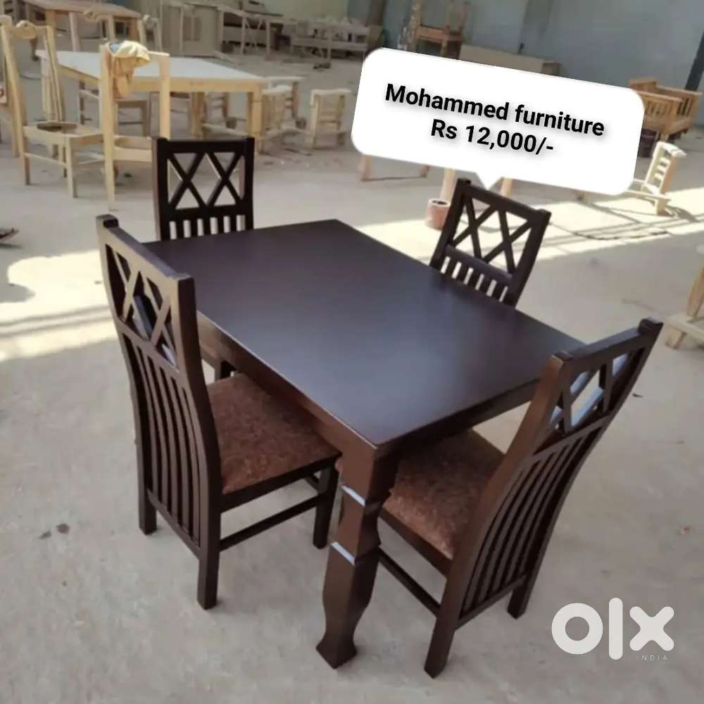Elegant Wooden Dining Table with Comfortable Cushioned Chairs