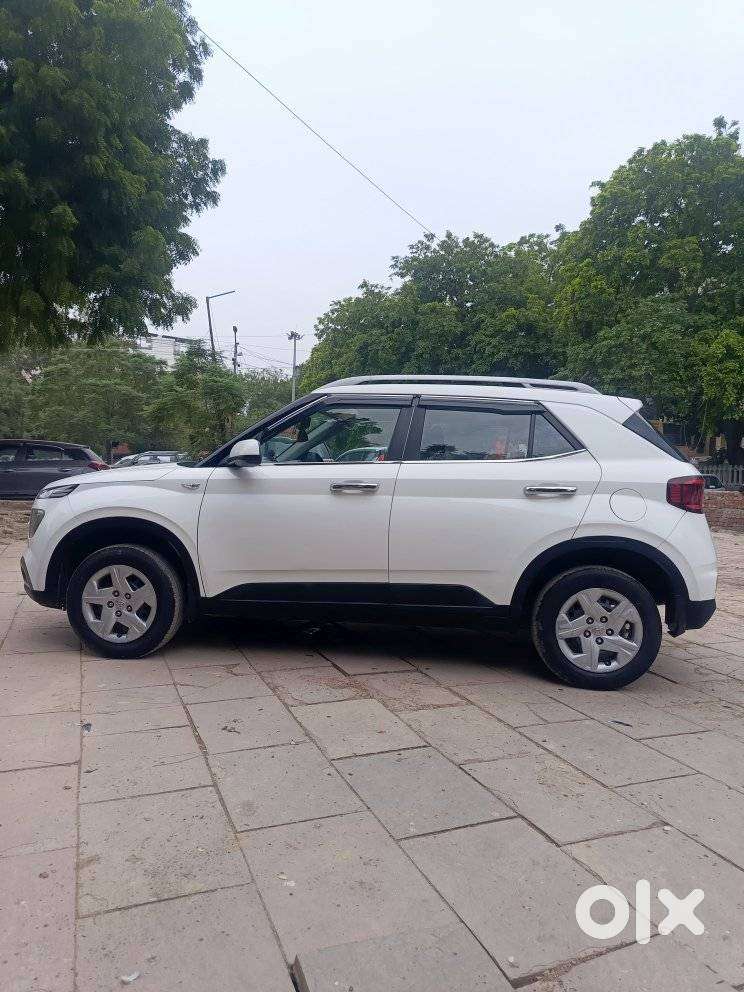Hyundai Venue E 1.2 Petrol, 2020, Petrol