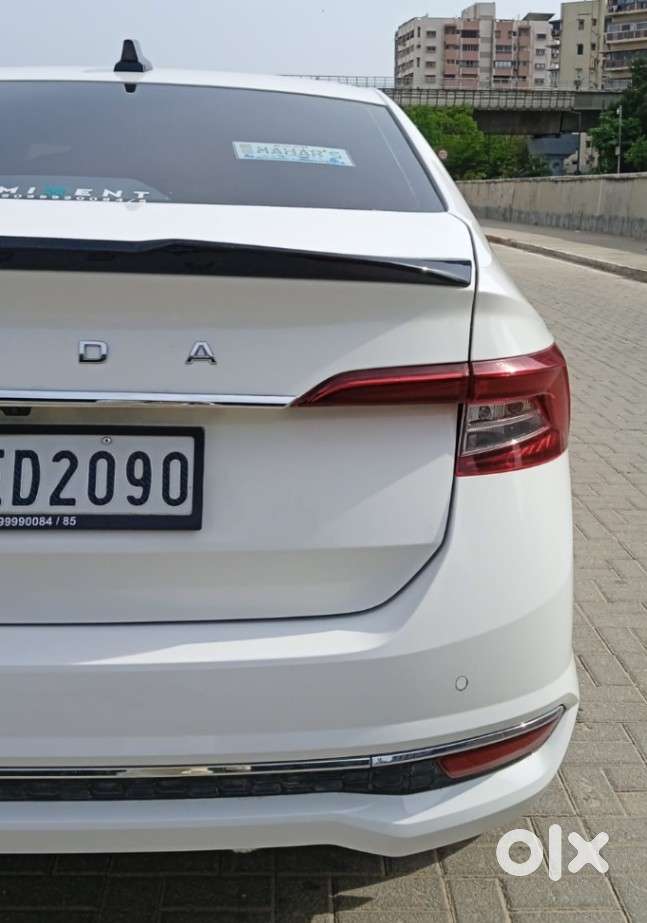 Skoda Slavia 1.0 Tsi Style At, 2024, Petrol